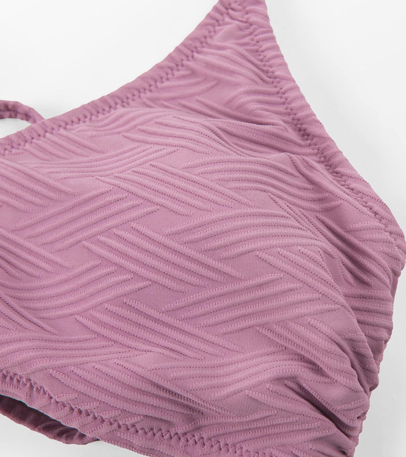 imageCUPSHE Bikini Top for Women Bathing Suit Criss Cross Self Tie Spaghetti Straps V NeckPink