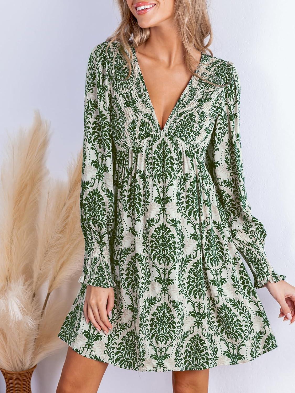 imageCUPSHE Womens Mini Dress Smocked V Neck Long Sleeve Empire Waist Casual A Line DressGreen Paisley