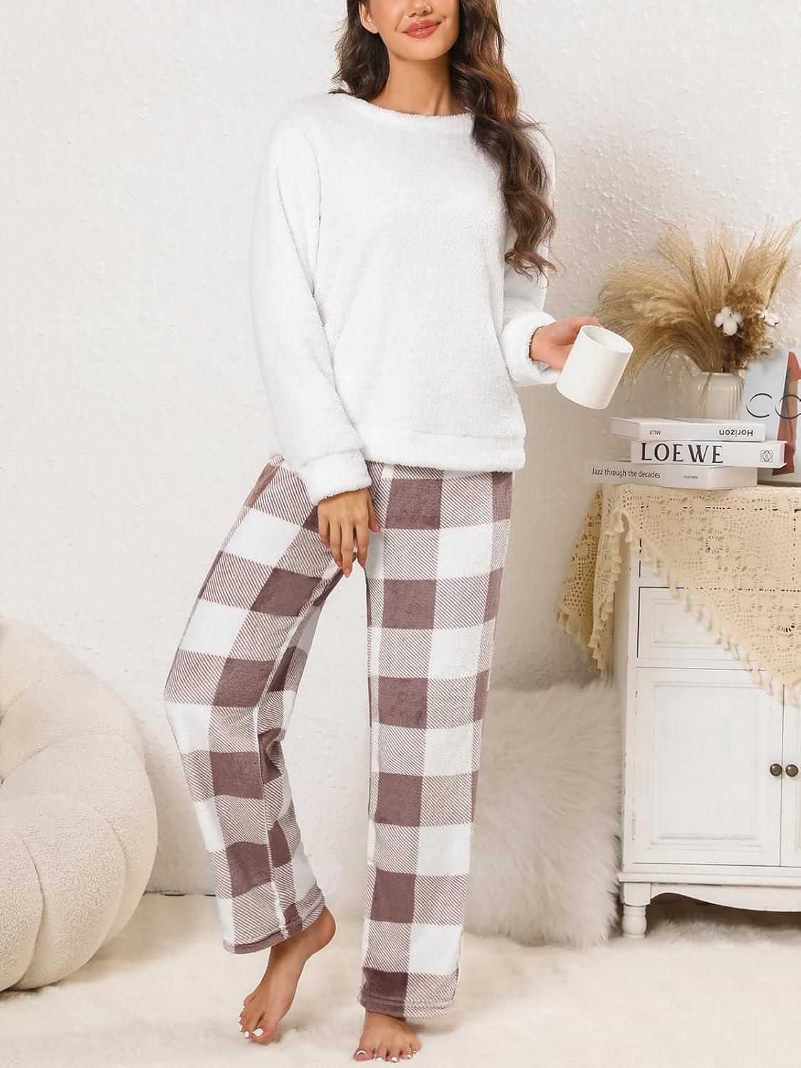 imageCUPSHE Fleece Pajama Set for Women Fuzzy Lounge Sets Winter 2 Piece Soft Sweater Pants OutfitsWhite