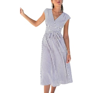 CUPSHE Women Striped Summer Dress V Neck Short Sleeve Smocked Waist Belted Midi Dress Casual Vacation Beach Sun Dress(Navy Blue)